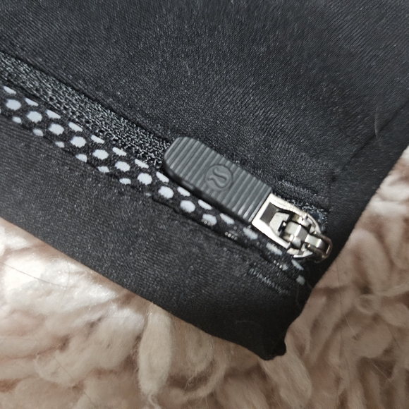 LULULEMON Surge Joggers - Picture 6 of 7